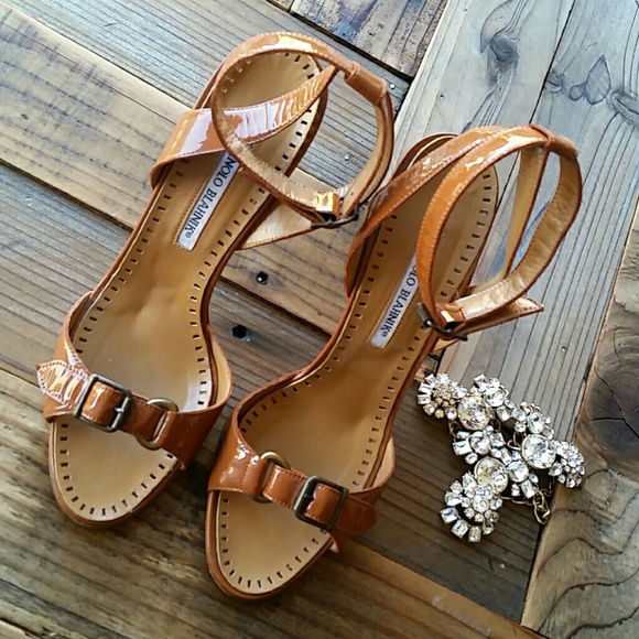 ❌SOLD❌MANOLO BLAHNIK Sandals - Picture 2 of 8